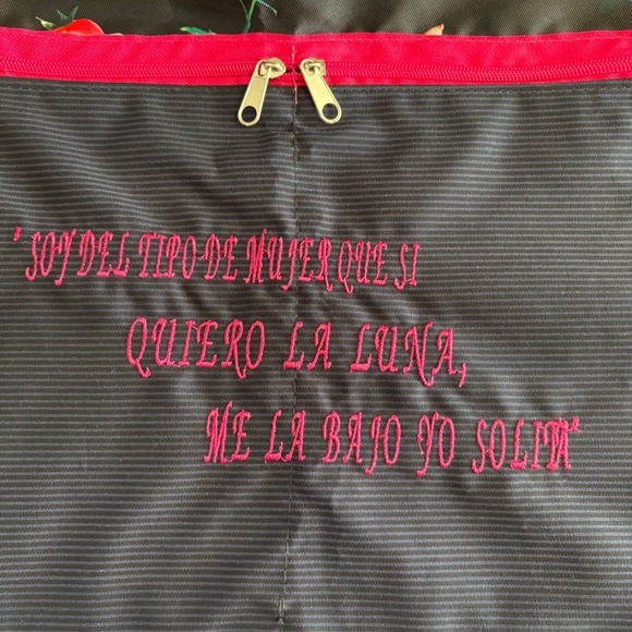 Frida Kahlo Apron Floral Black Roses Embroidered Zipper Pockets - Picture 3 of 4